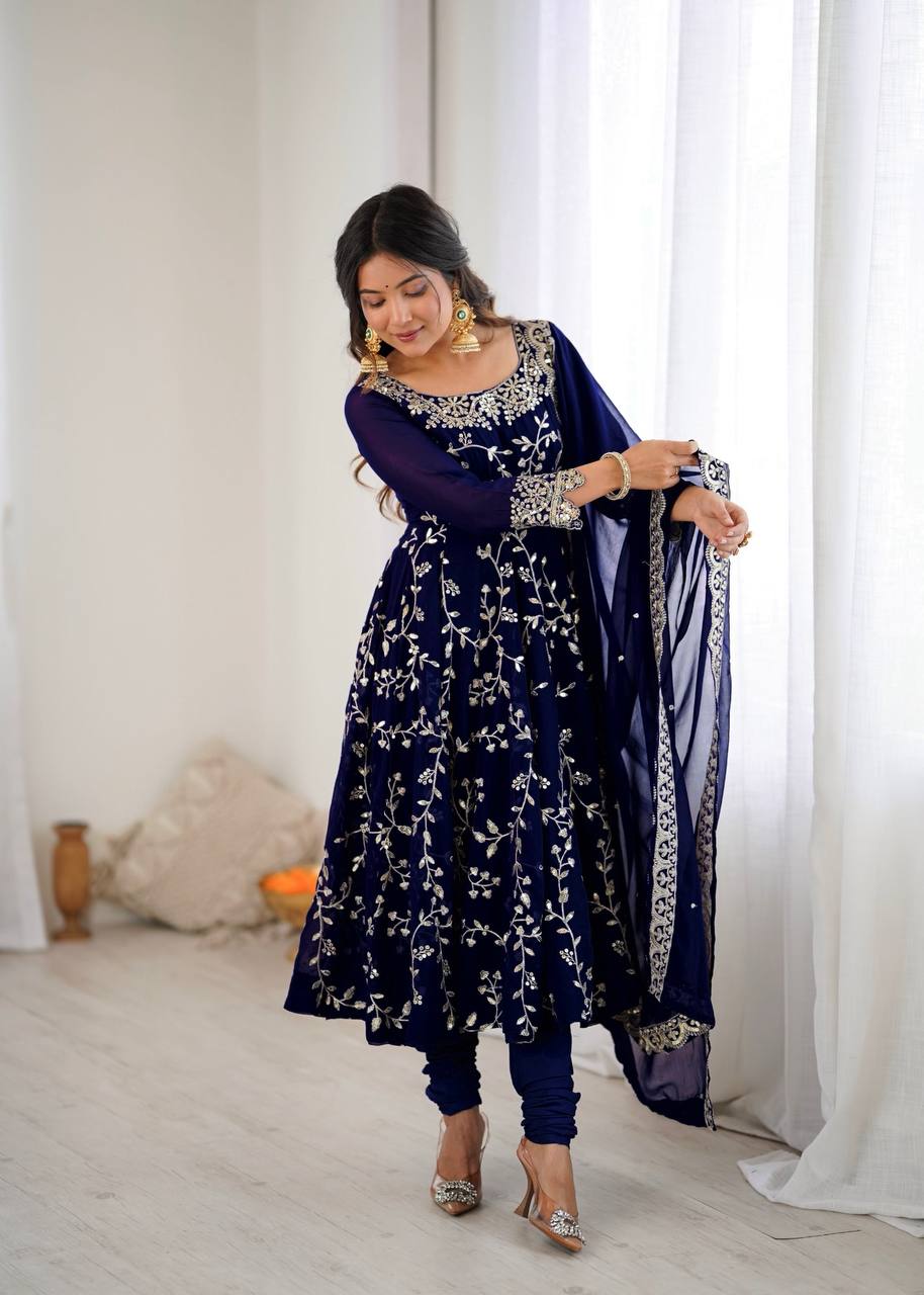 π Real Modeling Ethnic Anarkali Gown β Elegant Ready-to-Wear Ensemble π